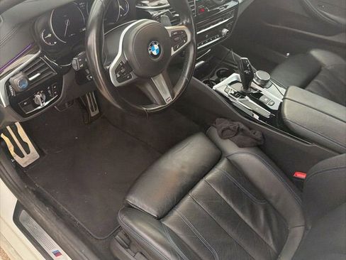 Used 2017 BMW 540i RWD image 4