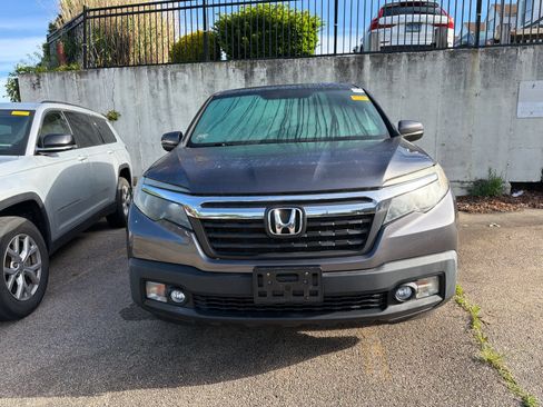 Used 2018 Honda Ridgeline RTL image 2