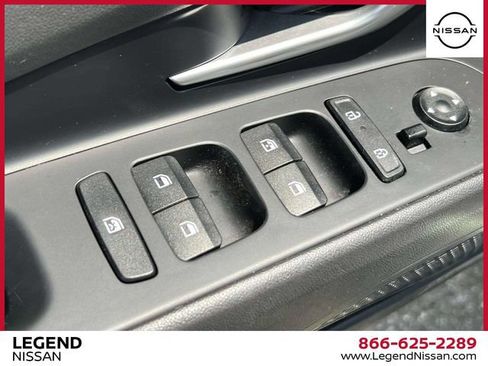 Used 2024 Hyundai Elantra SEL w/ Convenience Package FWD image 16