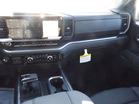 New 2026 GMC Sierra 1500 SLT w/ SLT Premium Plus Package image 11