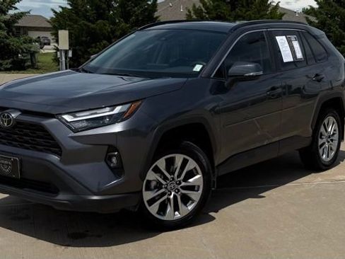 Used 2025 Toyota RAV4 XLE Premium FWD image 2