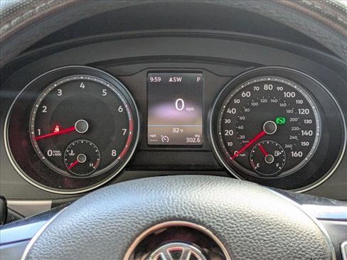 Used 2018 Volkswagen Atlas SE FWD image 3