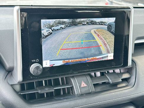 Used 2023 Toyota RAV4 AWD Hybrid image 20