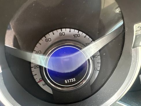 Used 2011 Cadillac SRX Premium FWD image 7