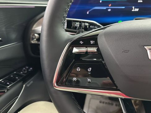 Certified 2025 Cadillac Lyriq Sport image 34