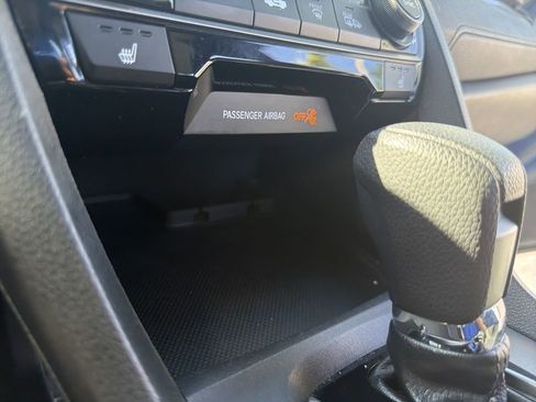 Certified 2019 Honda Civic EX image 32