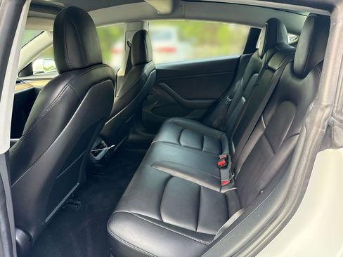 Used 2022 Tesla Model 3 Long Range AWD/4WD image 24