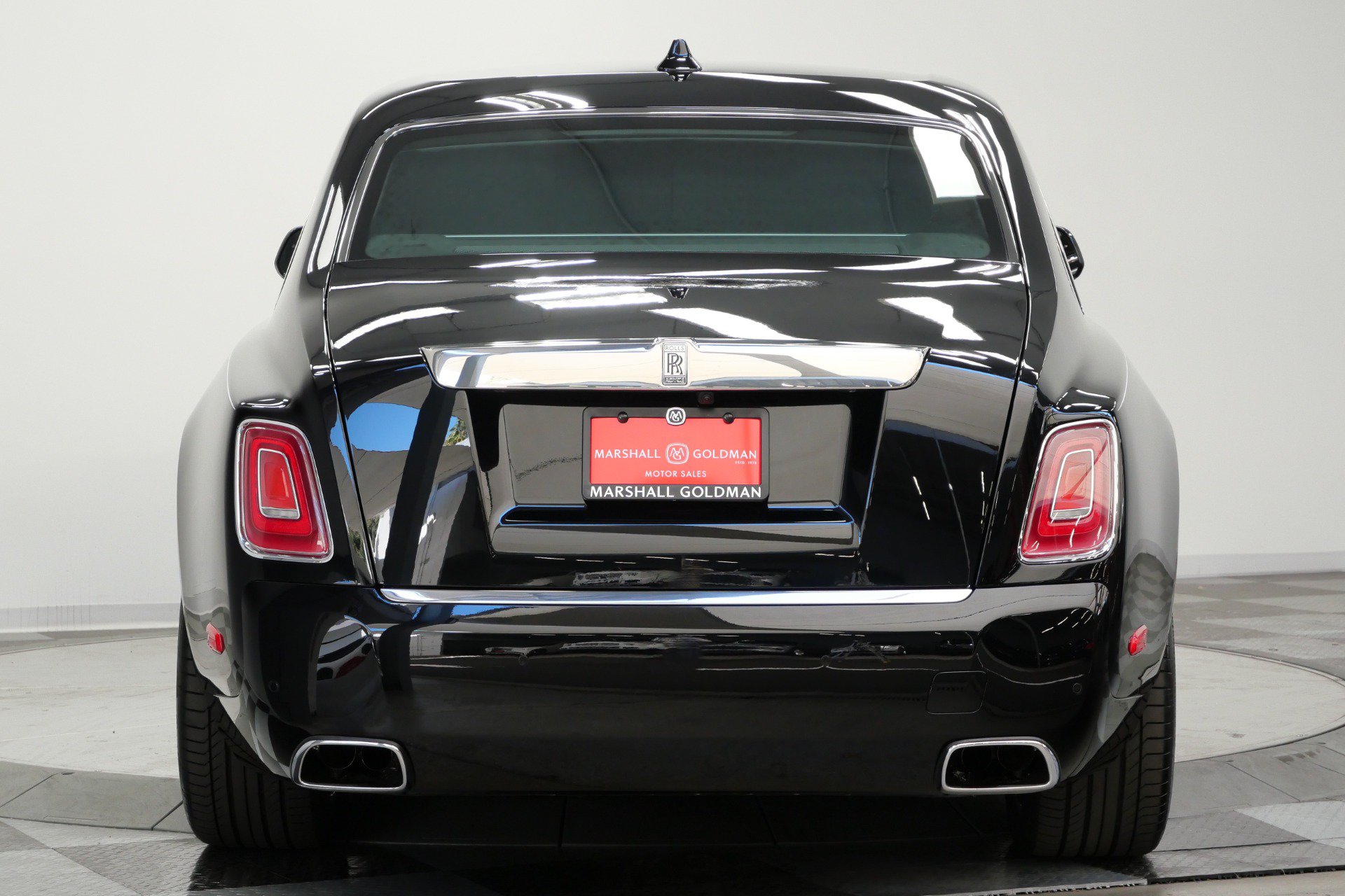 Used 2019 Rolls-Royce Phantom Sedan RWD image 8