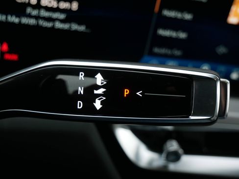 New 2026 Cadillac Lyriq Premium Luxury image 22