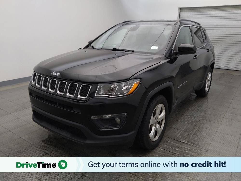 Used 2018 Jeep Compass Latitude FWD image 1