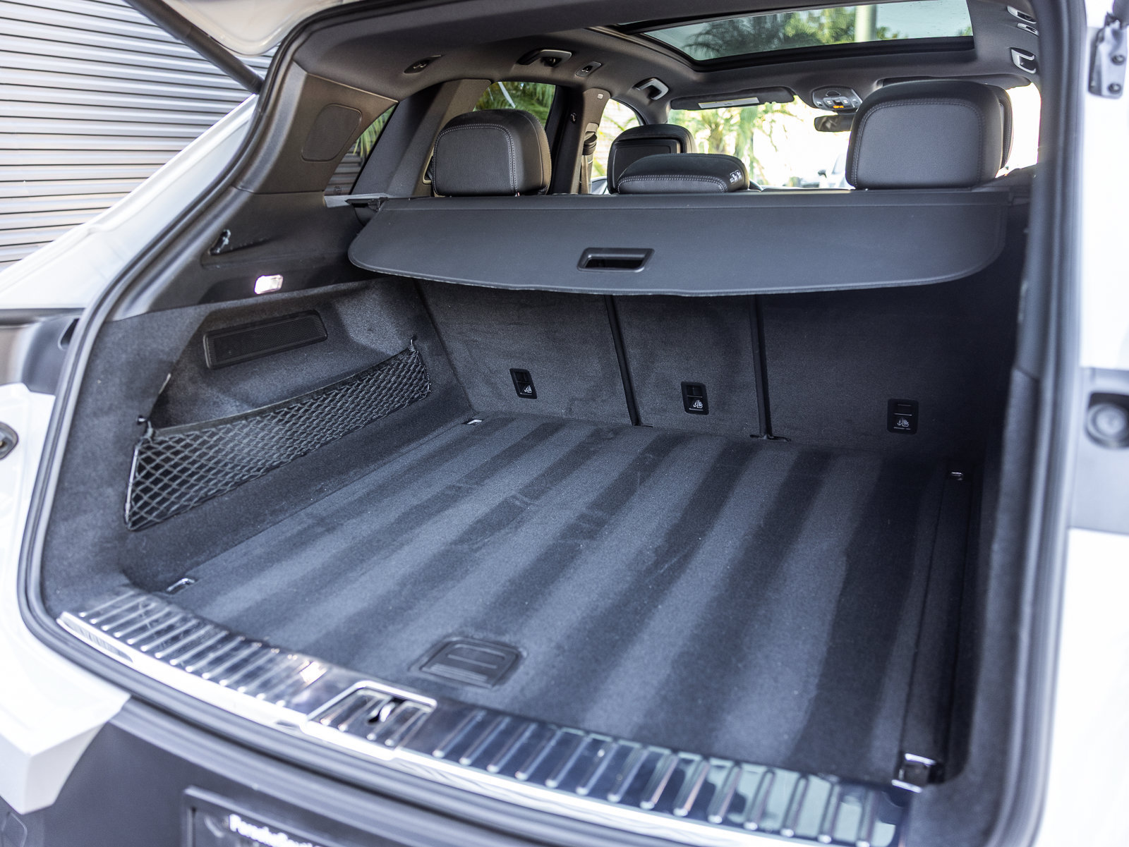 Certified 2024 Porsche Cayenne AWD/4WD image 23