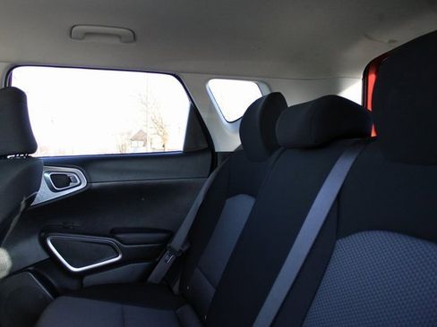 Used 2024 Kia Soul LX w/ Option Group 015 image 18