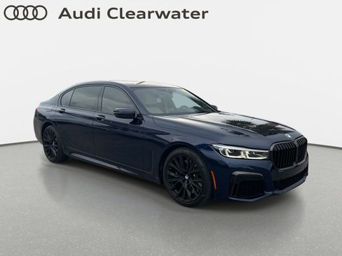 Used 2022 BMW 750Li xDrive AWD/4WD image 4