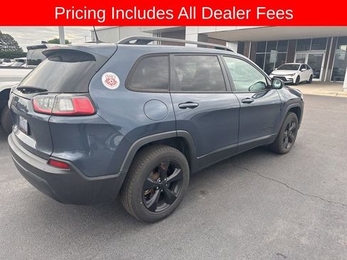 Used 2021 Jeep Cherokee Latitude AWD/4WD image 4