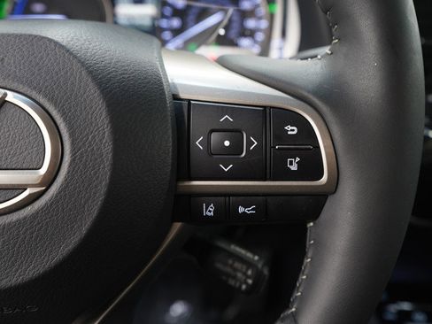 Used 2018 Lexus RX 450h AWD w/ Premium Package image 34