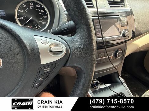 Used 2017 Nissan Sentra SV FWD image 22