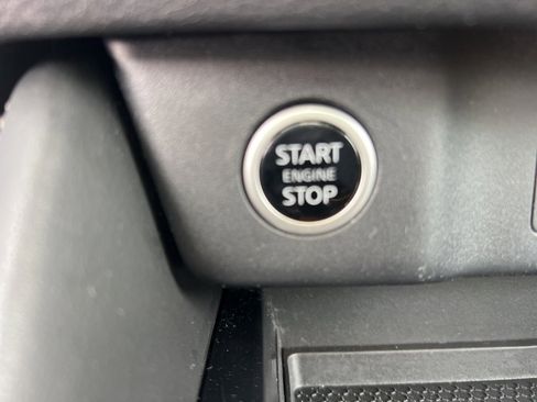 Used 2021 Nissan Rogue SL image 20