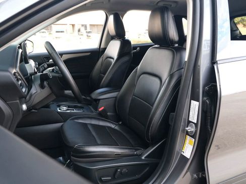 Used 2022 Ford Escape SEL FWD image 21