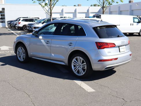 Used 2019 Audi Q5 2.0T Premium Plus w/ Premium Plus Package AWD/4WD image 8