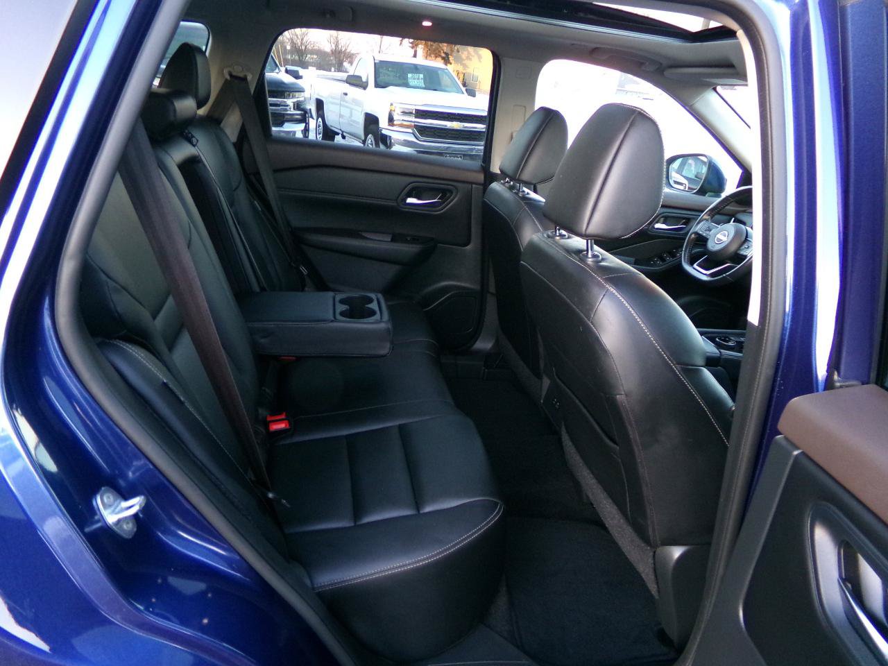 Used 2023 Nissan Rogue SL AWD/4WD image 55
