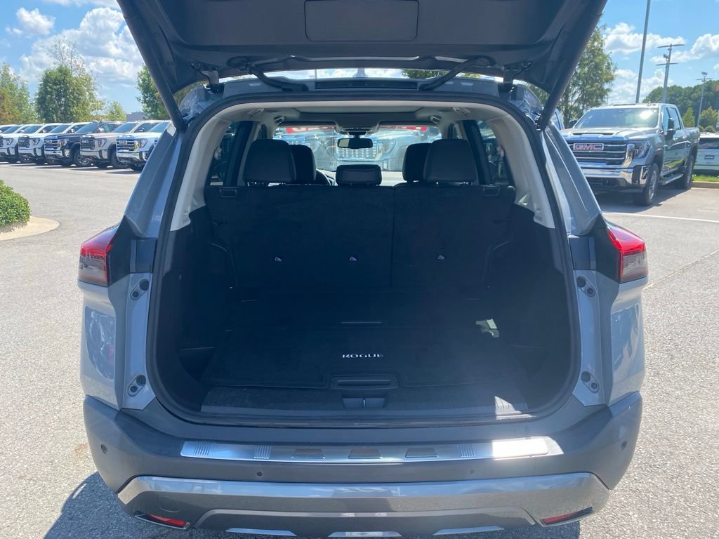 Used 2022 Nissan Rogue SL w/ SL Premium Package FWD image 10
