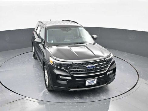 Used 2023 Ford Explorer XLT w/ Equipment Group 202A image 26