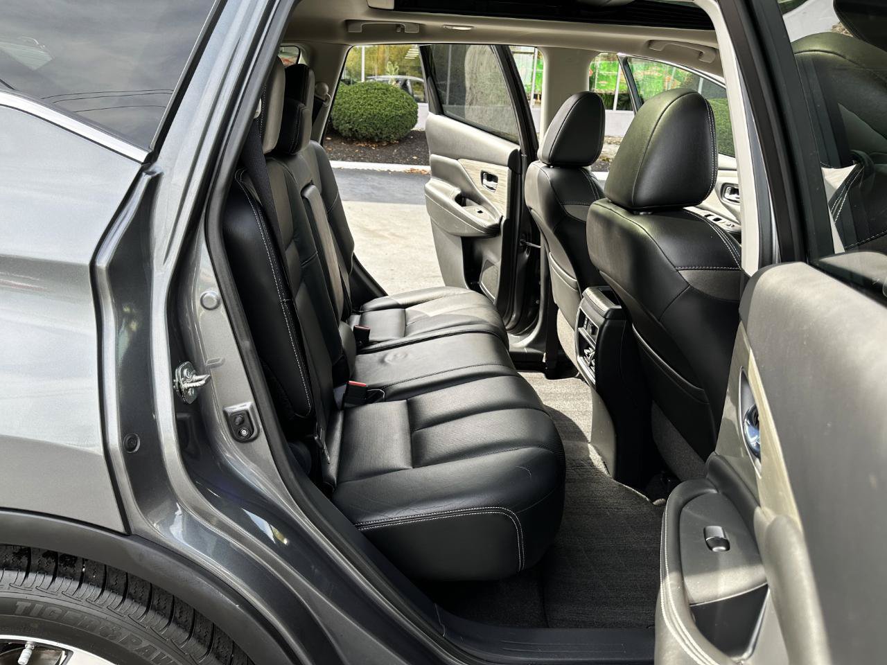 Used 2015 Nissan Murano Platinum AWD/4WD image 40
