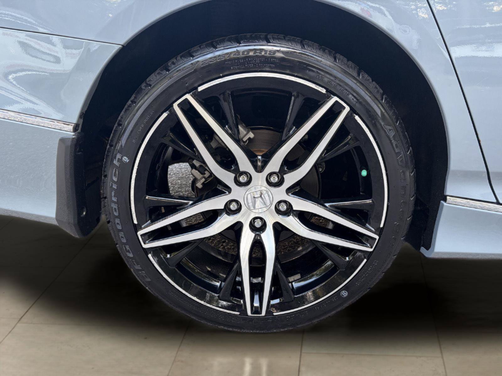 Used 2022 Honda Accord Touring image 11