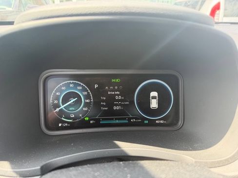 Used 2022 Hyundai Kona SEL w/ Convenience Package FWD image 9