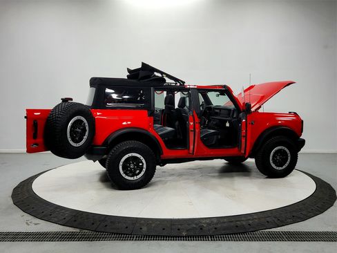 Used 2023 Ford Bronco 4-Door w/ Sasquatch Package image 15