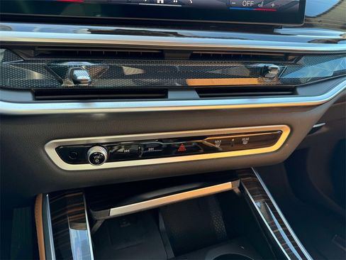 Certified 2025 BMW X5 xDrive50e w/ Premium Package image 14