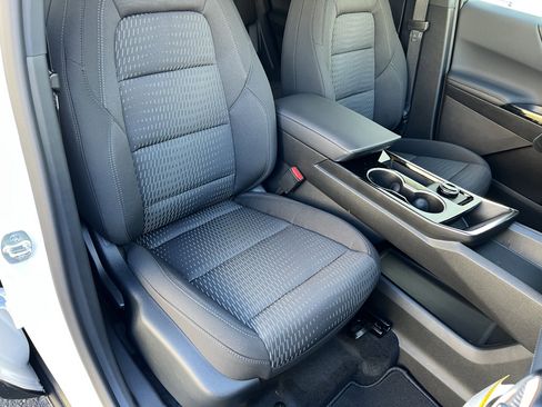 New 2026 Chevrolet Equinox LT w/ Safety and Technology Package image 23