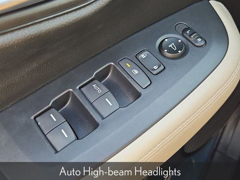 Certified 2025 Honda HR-V LX image 31