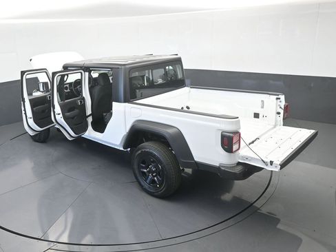 New 2026 Jeep Gladiator Sport image 60