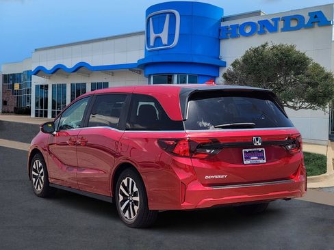 New 2026 Honda Odyssey EX-L image 4