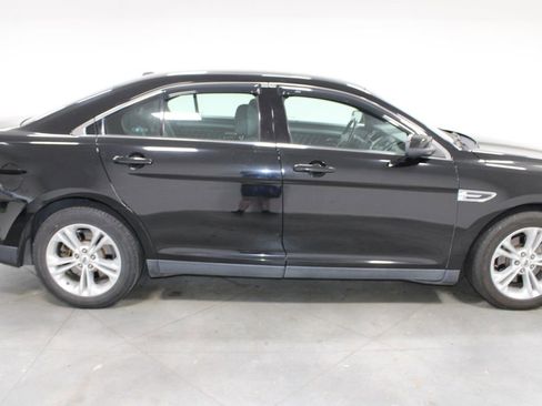 Used 2017 Ford Taurus SEL AWD/4WD image 11