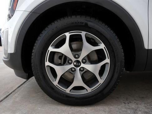 Used 2020 Kia Telluride EX image 27