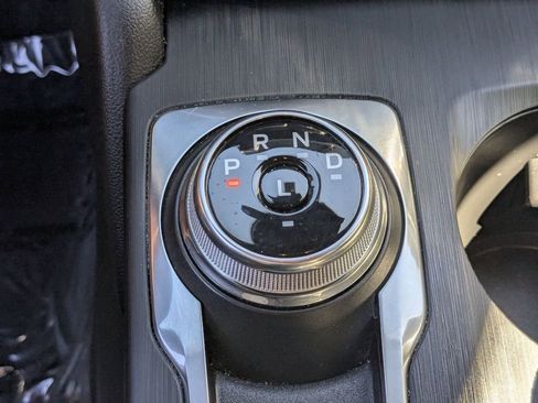 Used 2025 Ford Escape ST-Line image 17