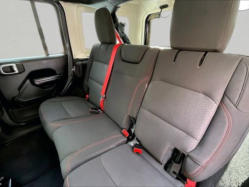 Used 2020 Jeep Wrangler Unlimited Rubicon w/ Quick Order Package 28Y Recon AWD/4WD image 20