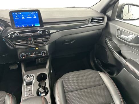 Used 2025 Ford Escape ST-Line image 24
