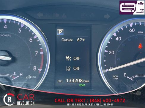 Used 2017 Toyota Highlander Limited w/ Protection Package #3 AWD/4WD image 29