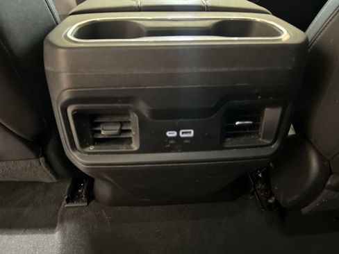 Used 2022 Chevrolet Silverado 1500 LT Trail Boss w/ LT Trail Boss Premium Package AWD/4WD image 20