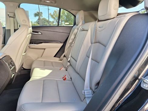 Used 2023 Cadillac XT4 Premium Luxury image 23