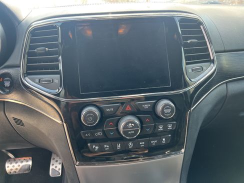 Used 2019 Jeep Grand Cherokee High Altitude image 18