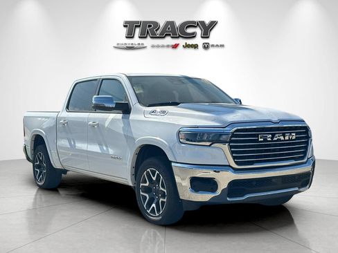 Used 2025 RAM 1500 Laramie AWD/4WD image 2