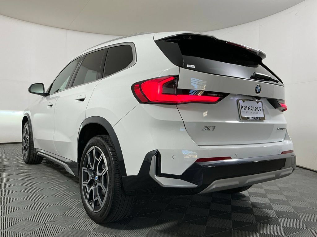 Certified 2023 BMW X1 xDrive28i w/ Convenience Package AWD/4WD image 7