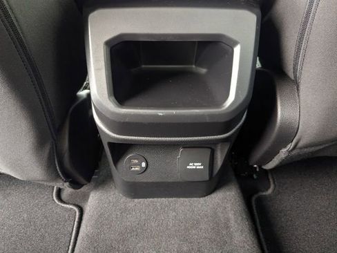 Used 2024 Ford Ranger XLT w/ Equipment Group 301A Mid AWD/4WD image 18
