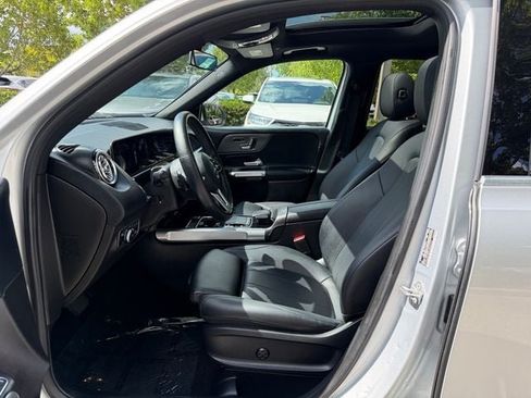 Used 2020 Mercedes-Benz GLB 250 4MATIC image 11