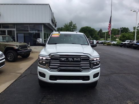 Certified 2026 RAM 2500 Laramie AWD/4WD image 2