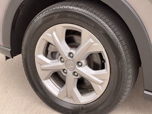 Certified 2024 Honda HR-V LX image 9